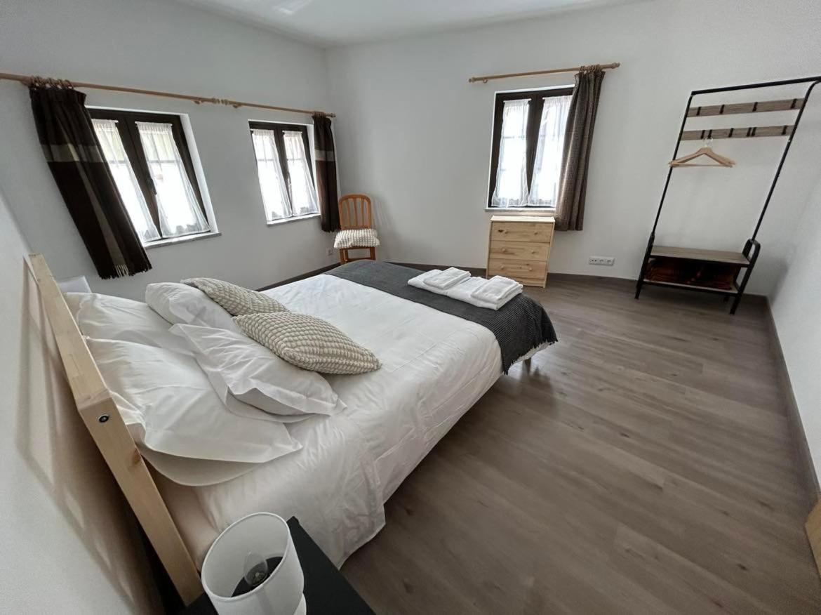 Casas Dos Senadores By Vale Do Zezere Hotel 曼泰加什 外观 照片